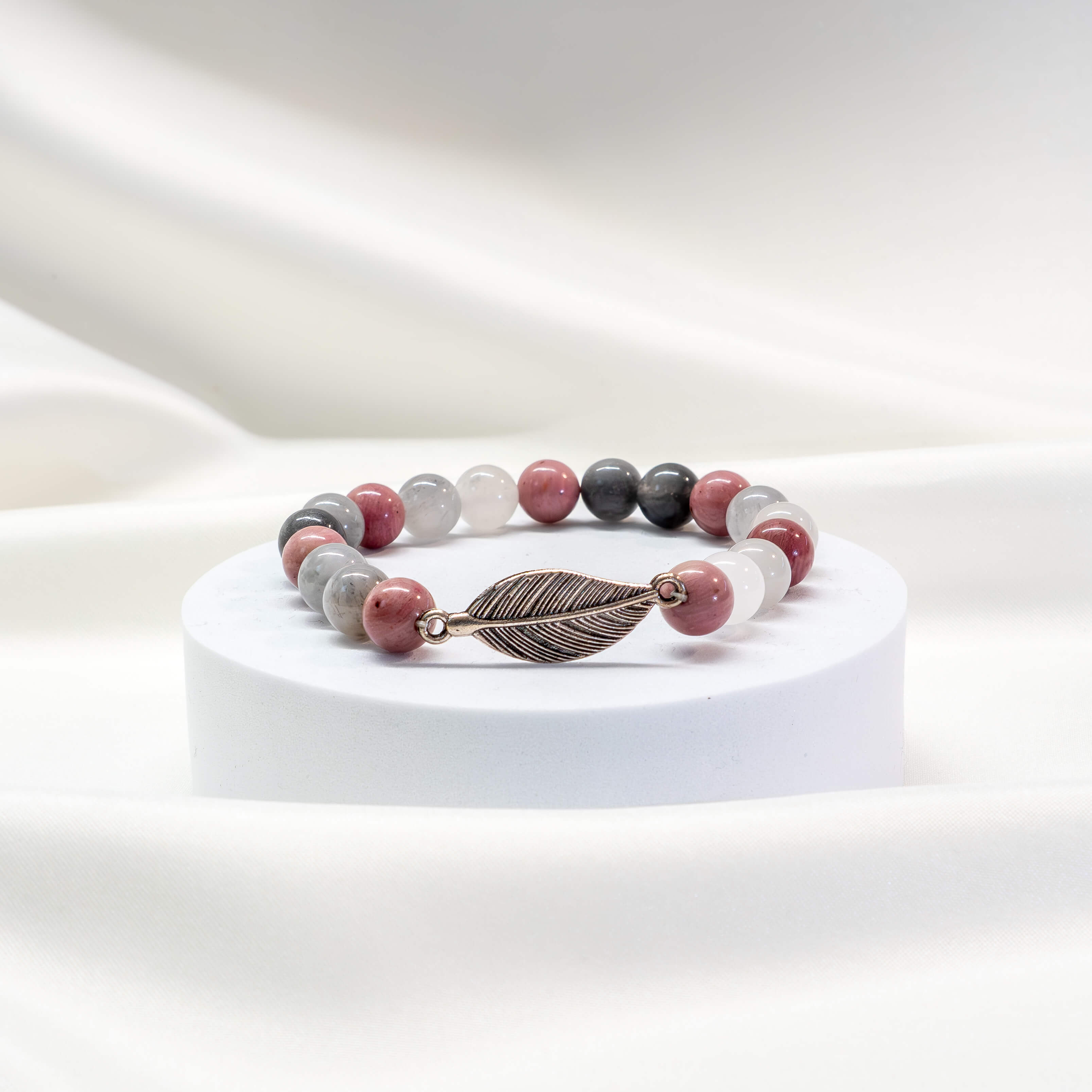 Mala Armband Rhodonit/grauer Quarz mit Feder